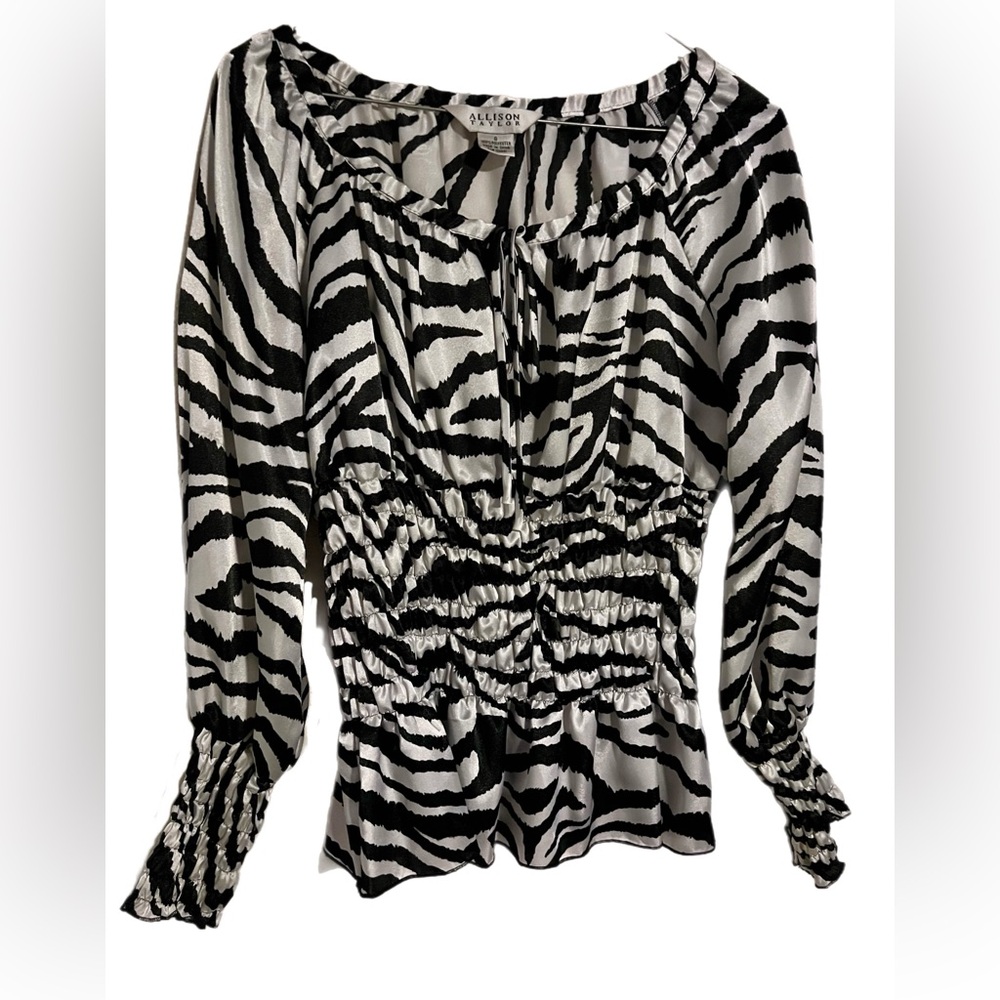 Allison Taylor Zebra Print Blouse - Black and White✨ - Picture 4 of 6